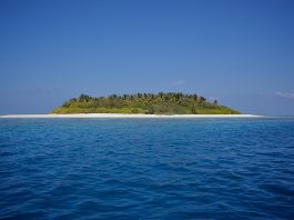 10 lakatlan sziget a világ minden tájáról